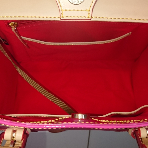 EUC Dooney & Bourke Janine Satchel w/Accessories - Picture 5 of 8